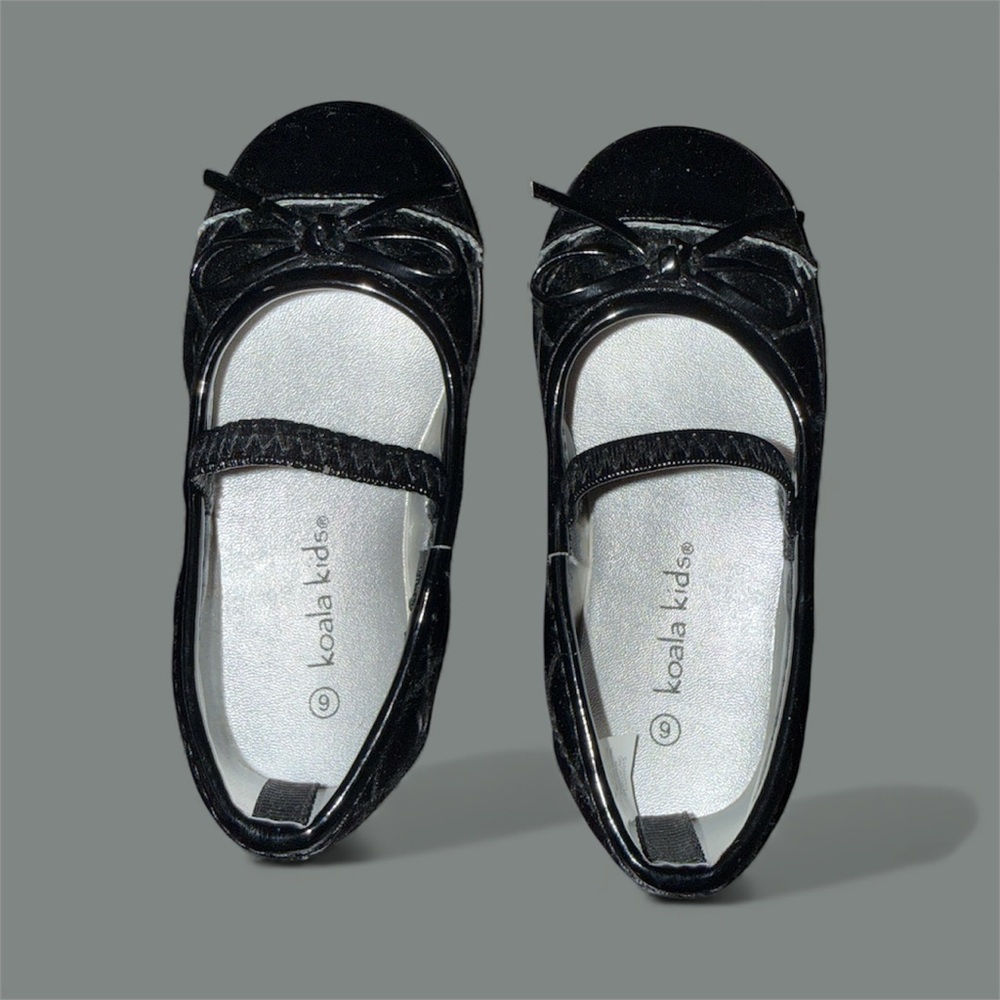 Koala Kids Shiny Black Dress Shoes size 6